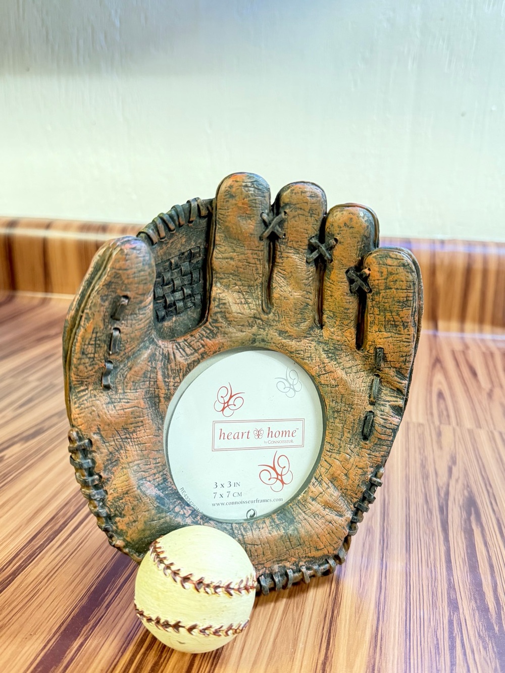 Vintage Brown Baseball Glove Photo Frame - Brown